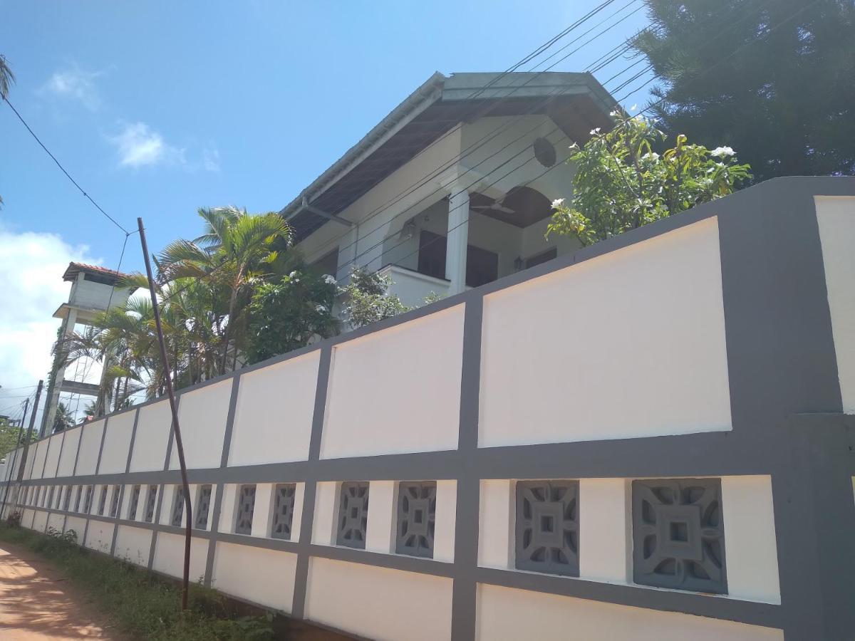 Vijai Resort Negombo Exterior foto